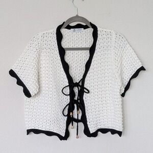 CUPSHE‎ x Kelsey Anderson Crush Crochet Cover-Up White Black Tie Front Scalloped